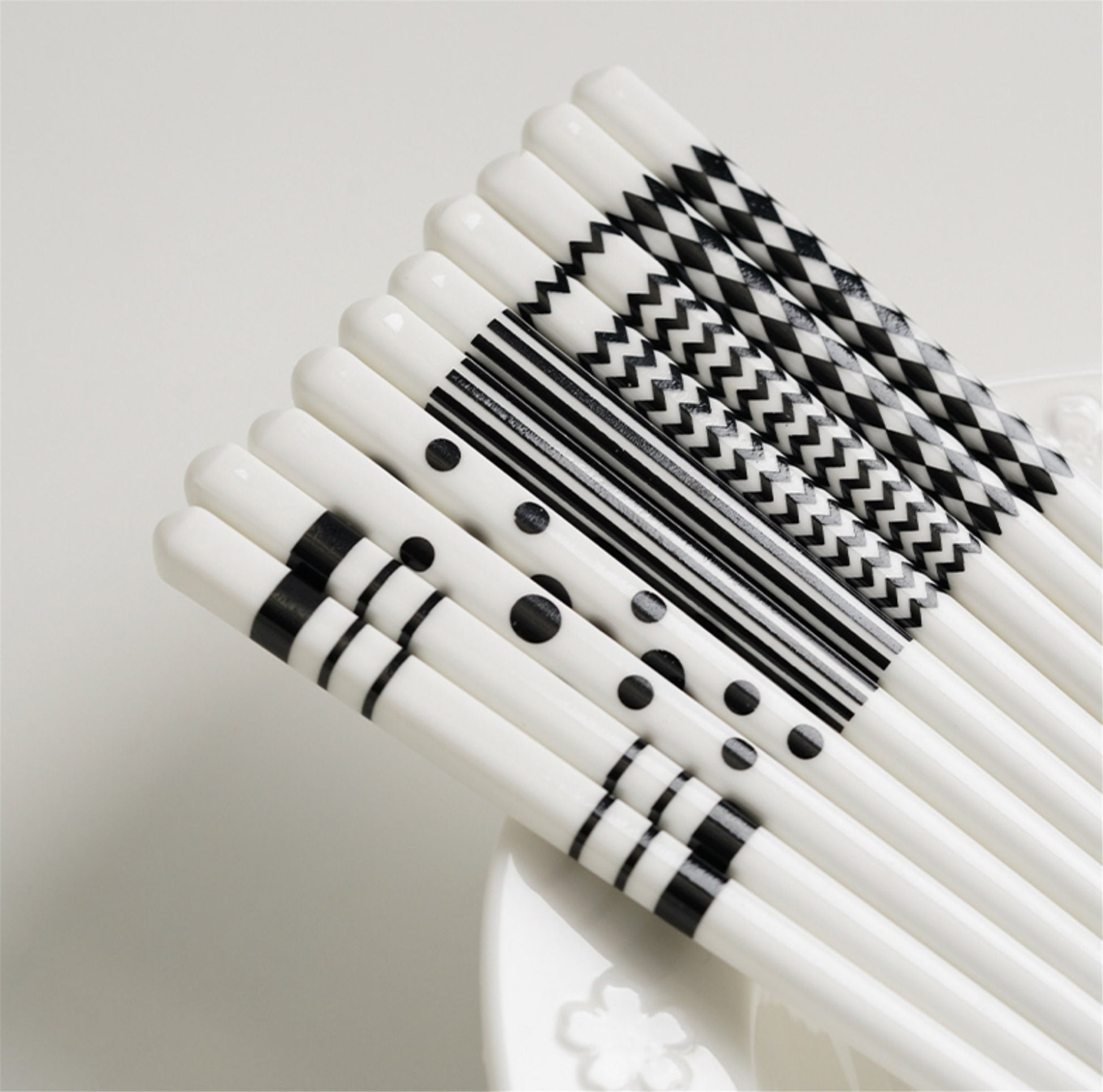 Chopsticks set of 5 - ceramic chopstick family set - polka dots chopstick - stripes chopsticks - rhombus chopsticks - white chopsticks set 5
