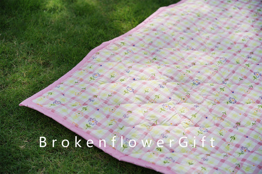 Pink floral lightweight waterproof picnic mat